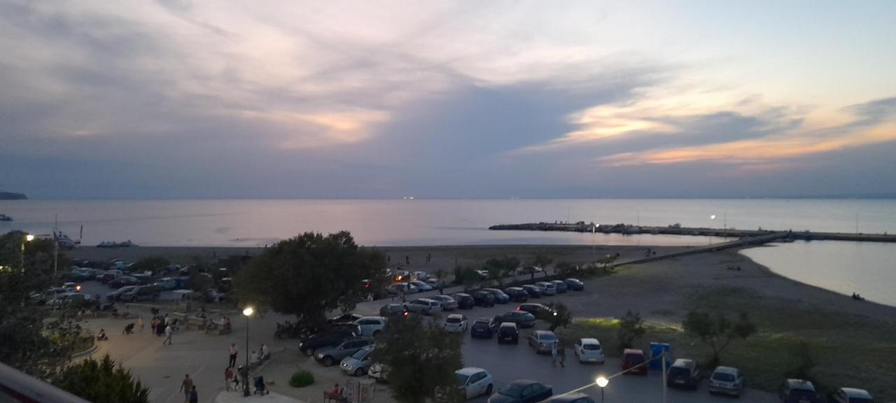 Dimos Sunny & Luxury Central House !!! Peraía Екстериор снимка